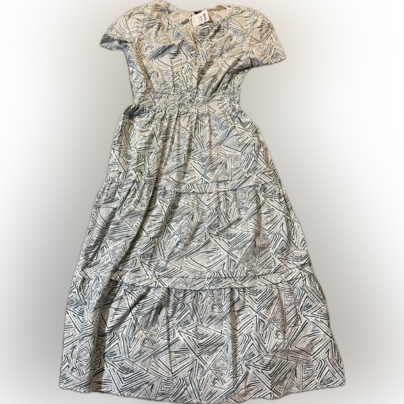 Tahari ASL Dresses & Skirts - Tahari Elegant Green and White Patterned Dress Size Large - NWT